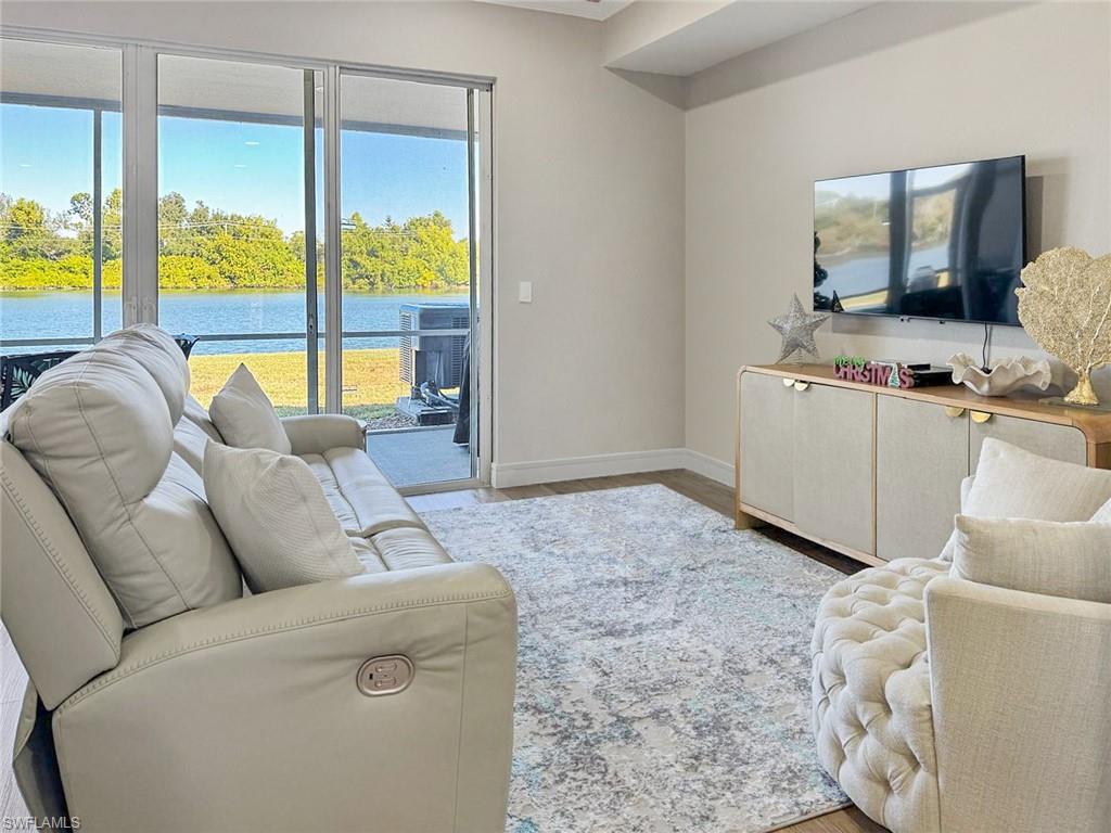 ENCLAVE AT CYPRESS LAKE CONDO - Residential