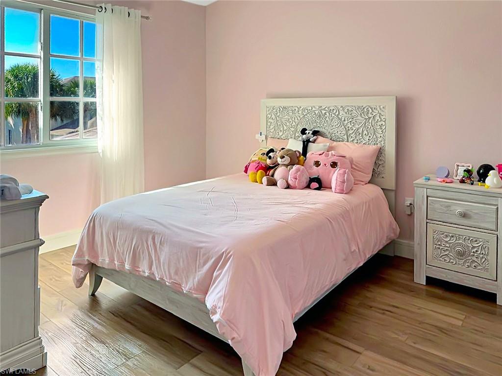 ENCLAVE AT CYPRESS LAKE CONDO - Residential