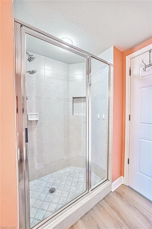 MASTIQUE - Residential