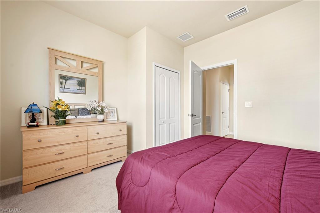 OLYMPIA POINTE - Residential