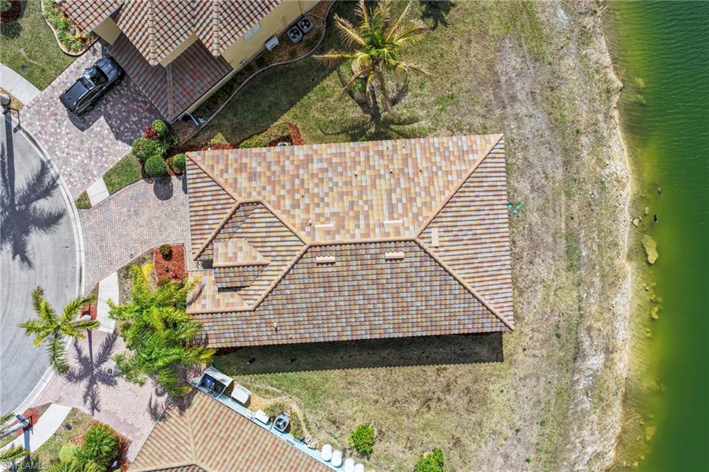 OLYMPIA POINTE - Residential