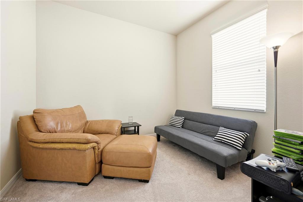 OLYMPIA POINTE - Residential