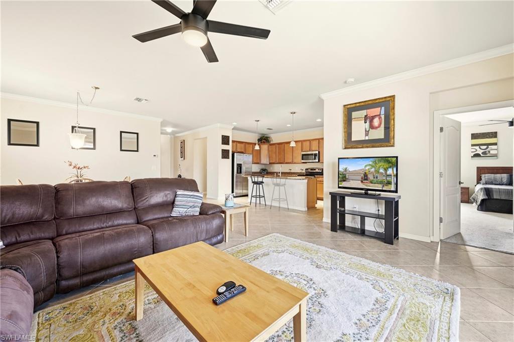 OLYMPIA POINTE - Residential