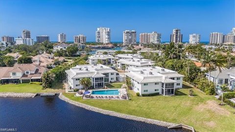 Photo of 4180 Crayton RD #E4, NAPLES, FL 34103 (MLS # 226017084)