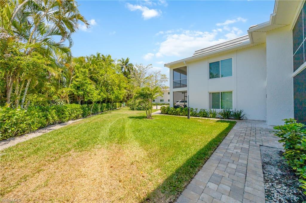 SWAN LAKE CLUB - Residential