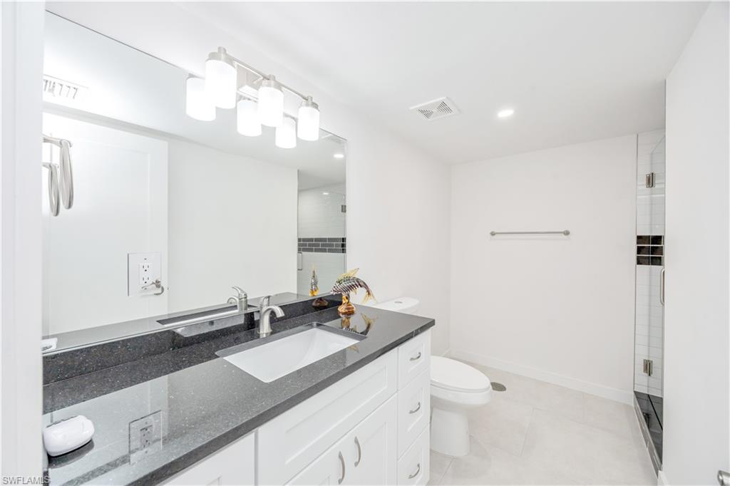 SWAN LAKE CLUB - Residential