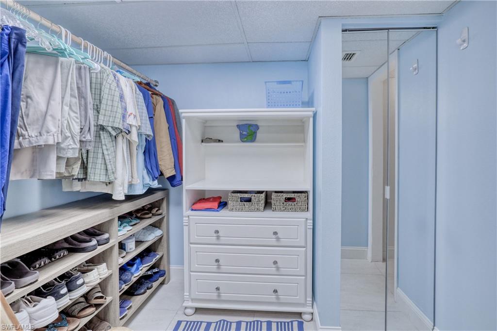 PARKWAY CONDO - Residential Lease