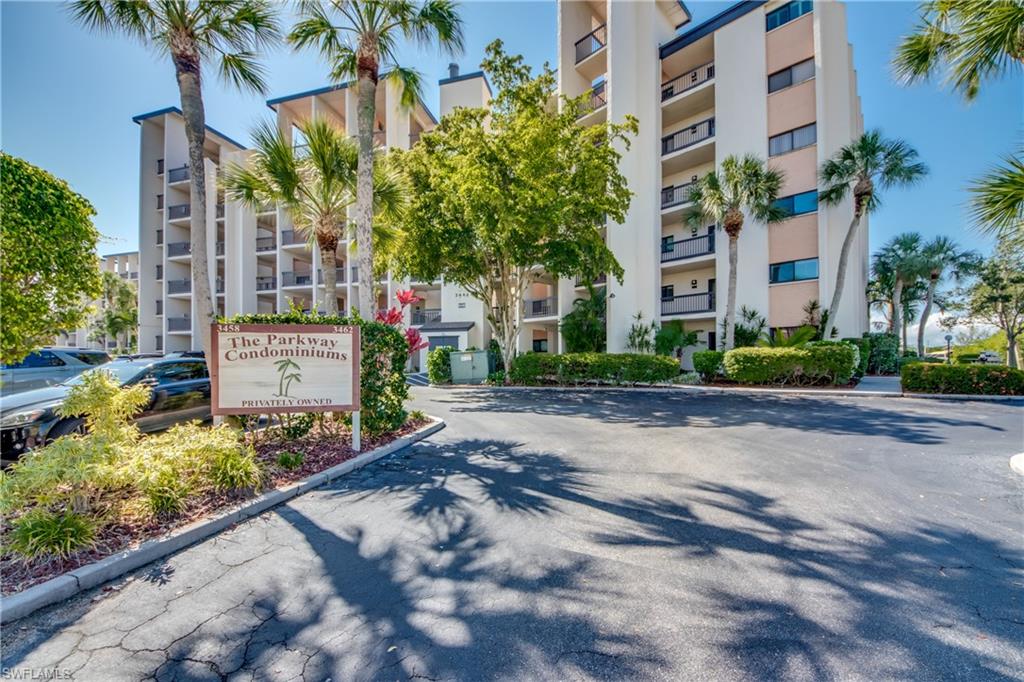 PARKWAY CONDO - Residential Lease