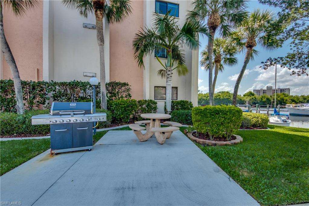 PARKWAY CONDO - Residential Lease