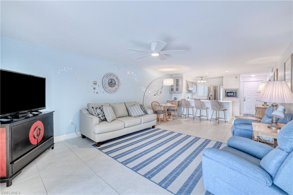 PARKWAY CONDO - Residential Lease