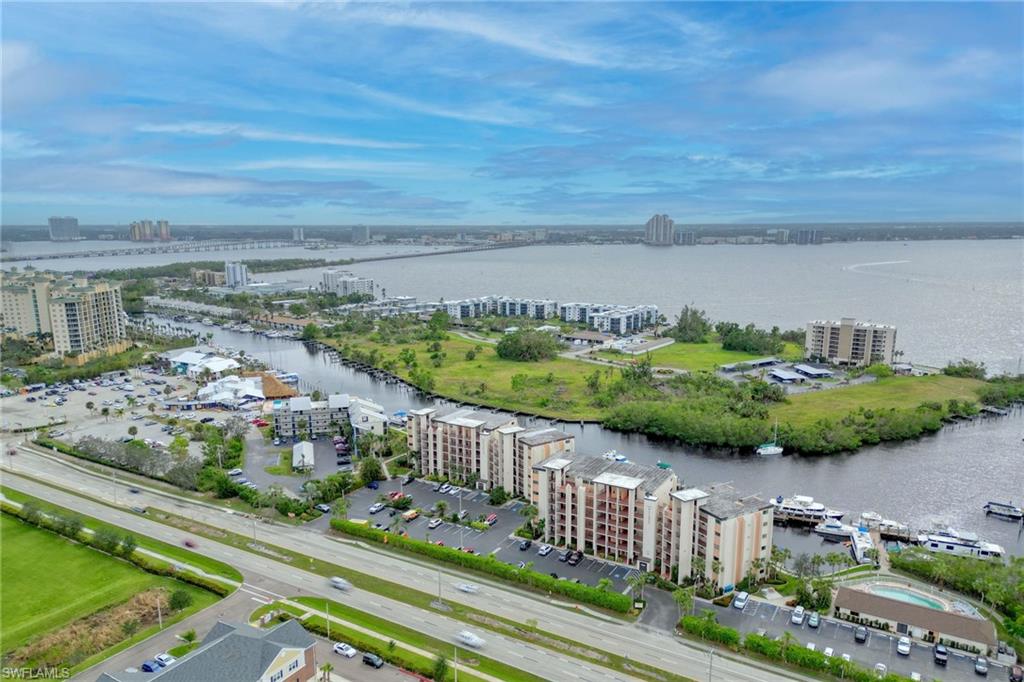 PARKWAY CONDO - Residential Lease