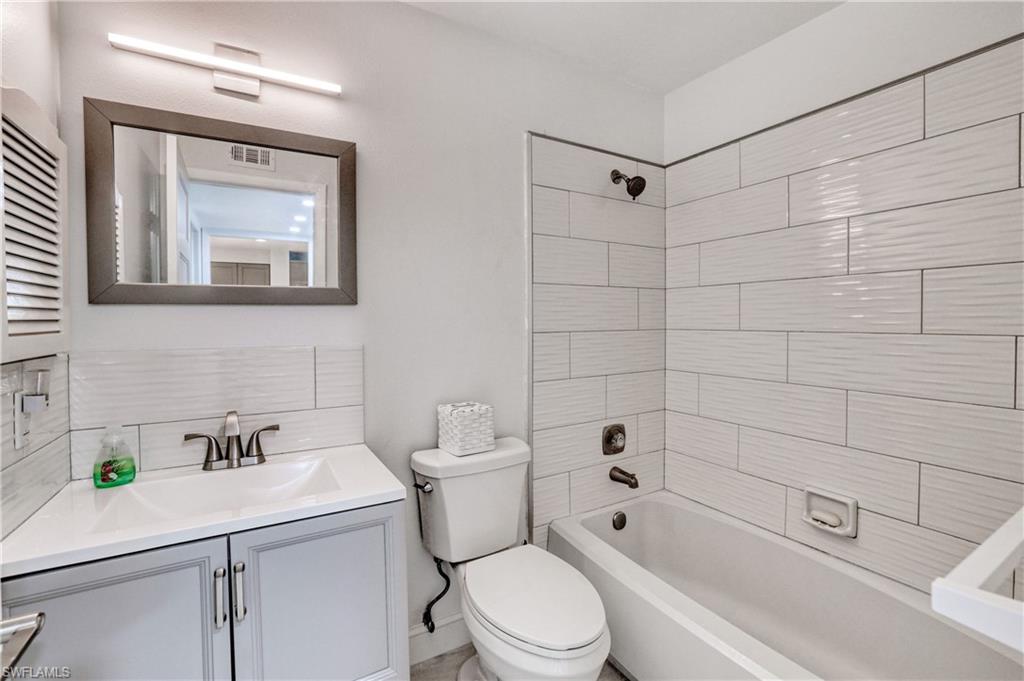 PARKWAY CONDO - Residential Lease