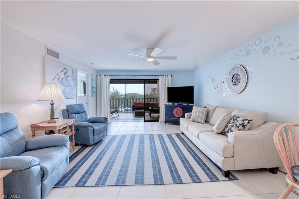 PARKWAY CONDO - Residential Lease