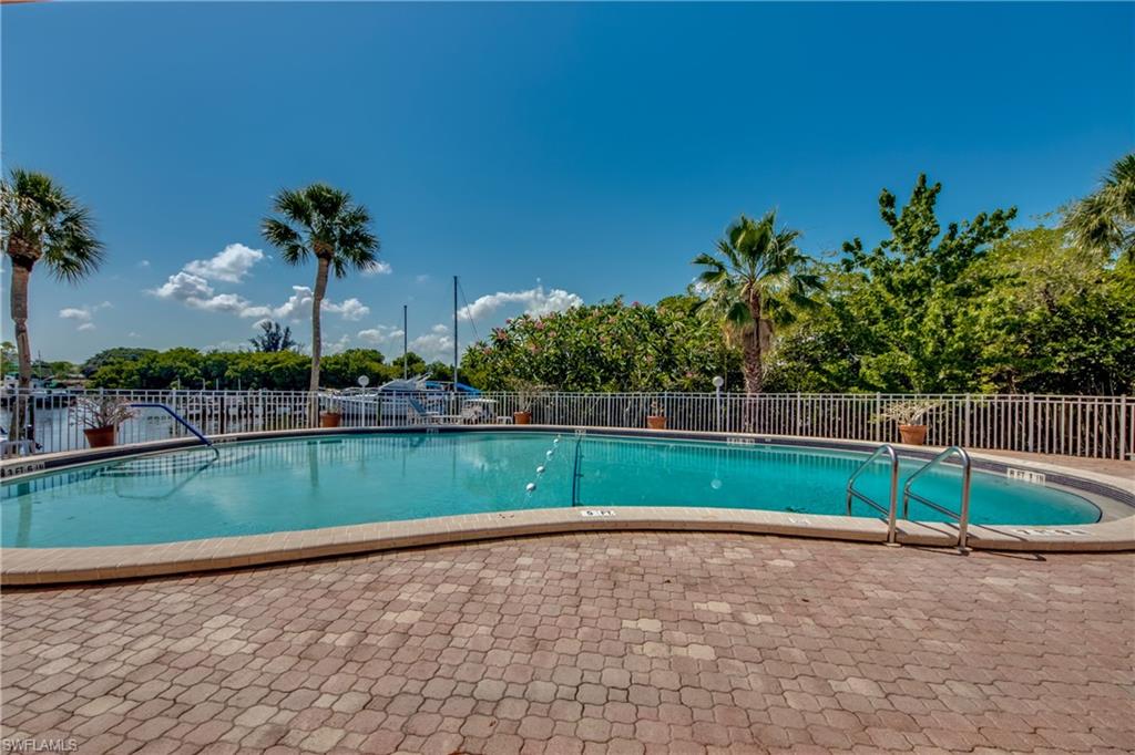 PARKWAY CONDO - Residential Lease