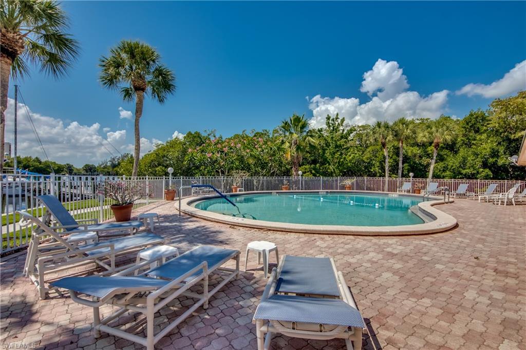 PARKWAY CONDO - Residential Lease