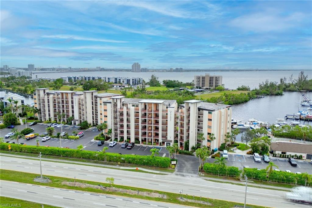 PARKWAY CONDO - Residential Lease