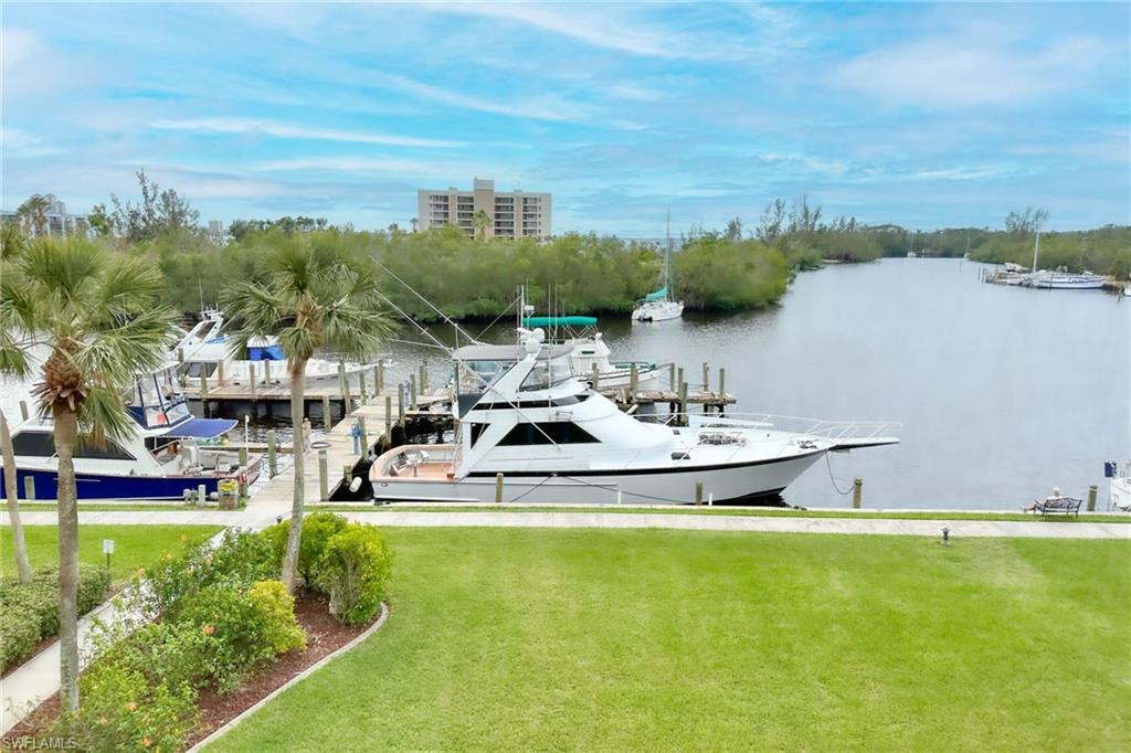 PARKWAY CONDO - Residential Lease