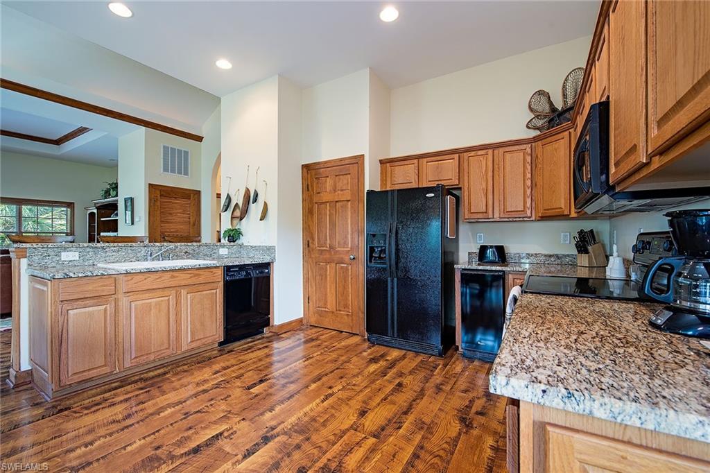 CLUB EVERGLADES - Residential