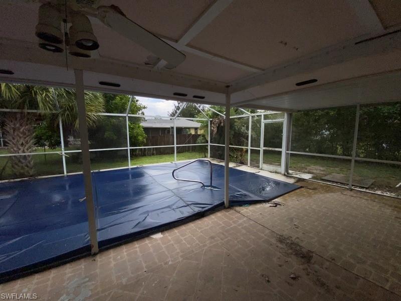 SAN CARLOS PARK - Residential