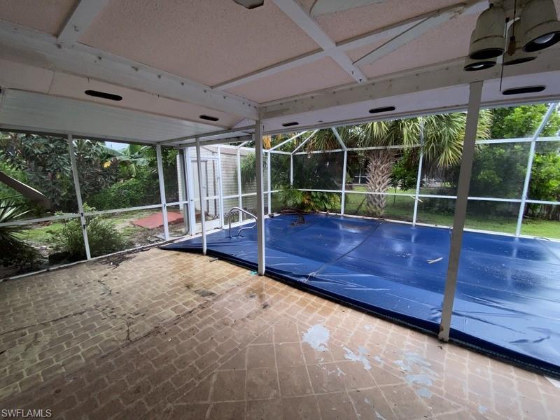 SAN CARLOS PARK - Residential