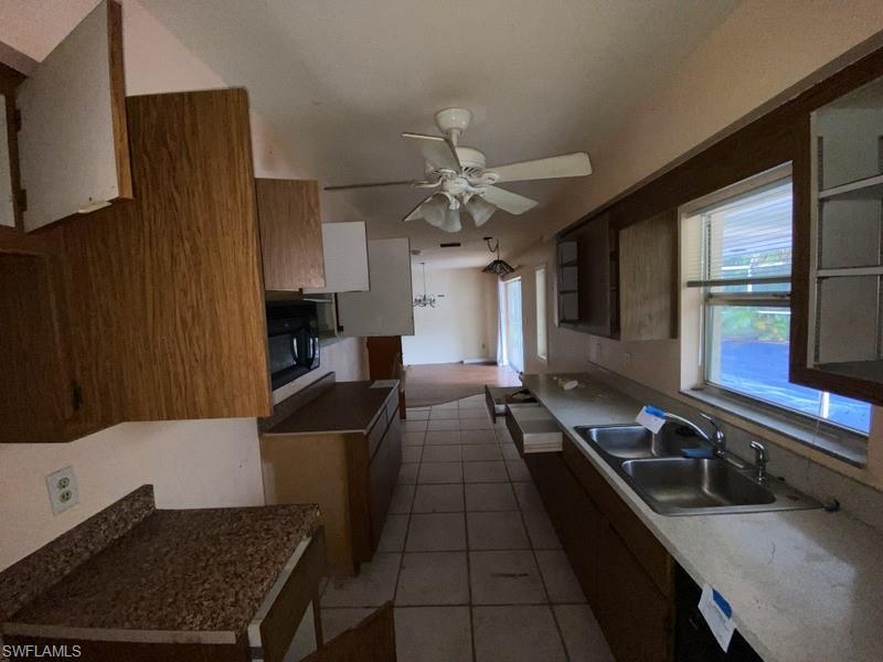 SAN CARLOS PARK - Residential