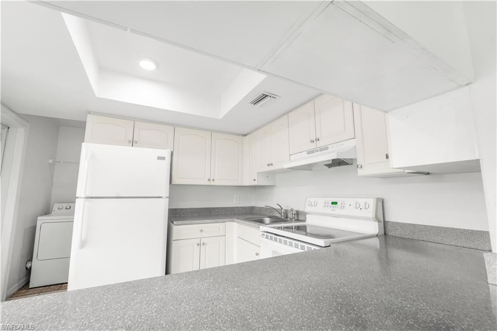 CAPE CORAL - Residential Lease