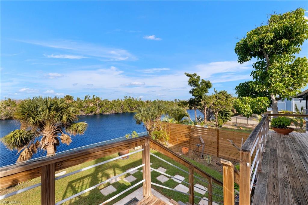 SANIBEL HAMLET - Residential