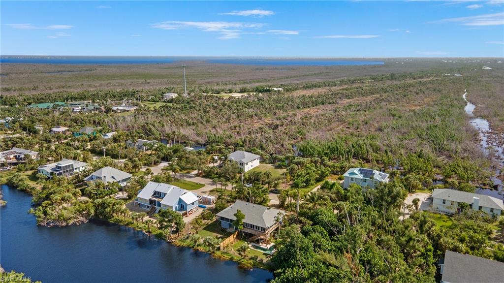 SANIBEL HAMLET - Residential