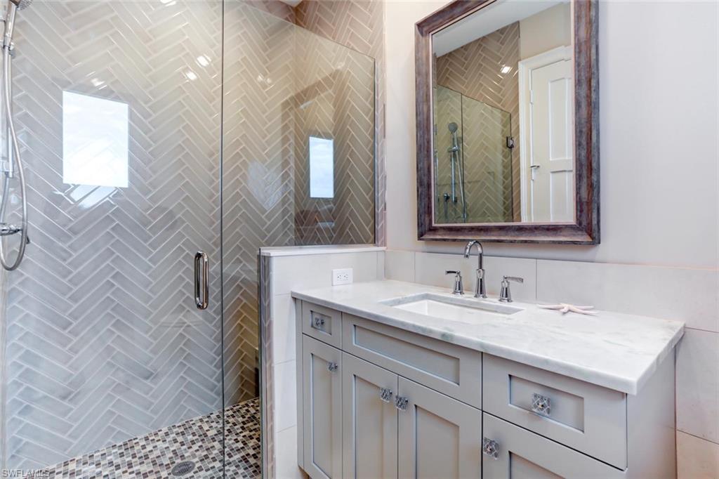 GRAND OLE MAN - Residential