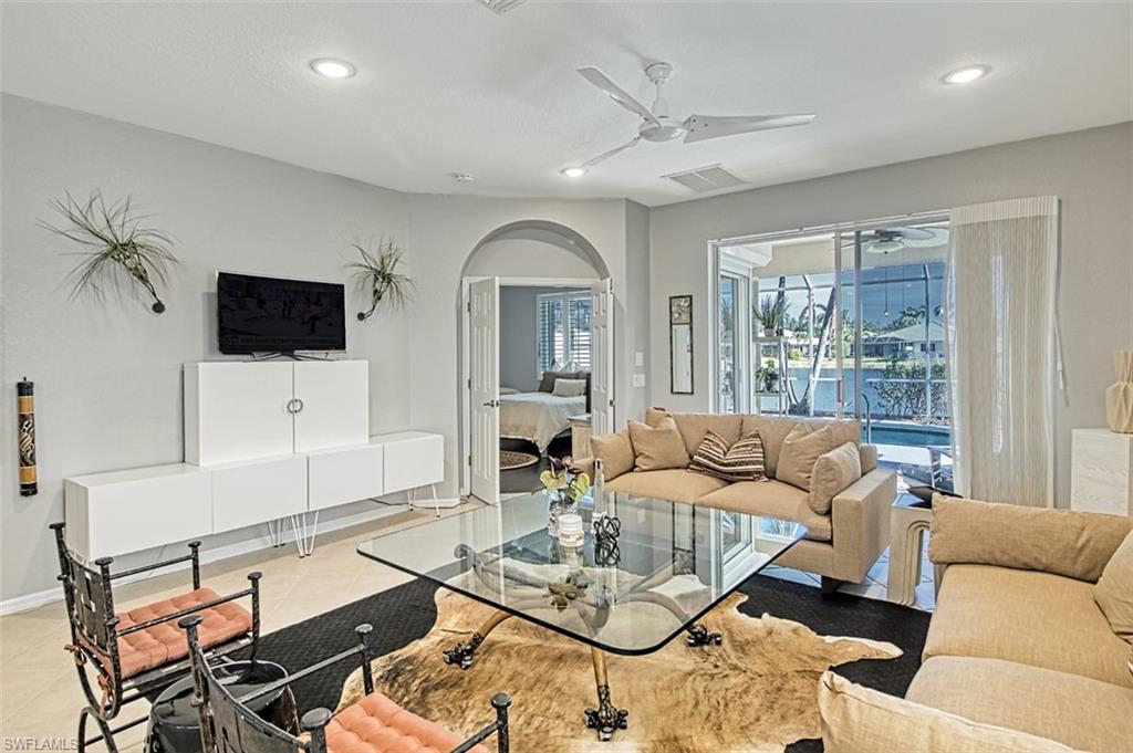 REFLECTION LAKES - Residential