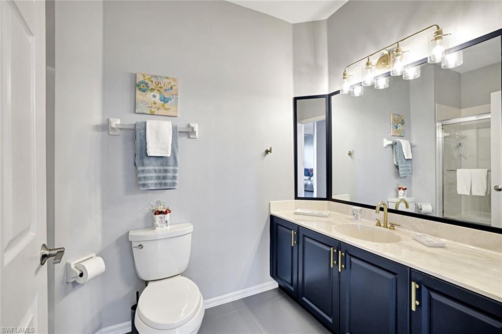 WEDGE WOOD AT THE STRAND - Residential