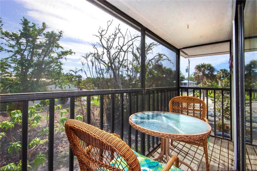 SANIBEL SHORES - Residential