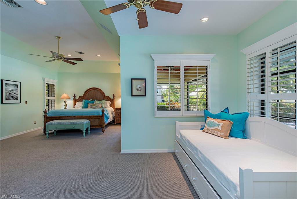 AQUALANE SHORES - Residential