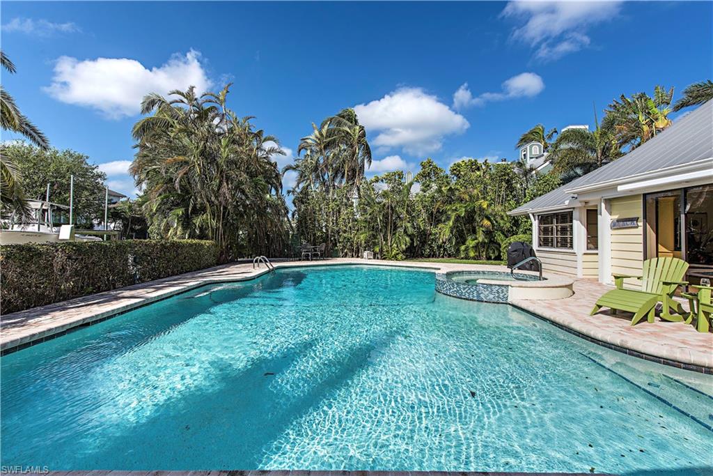 AQUALANE SHORES - Residential