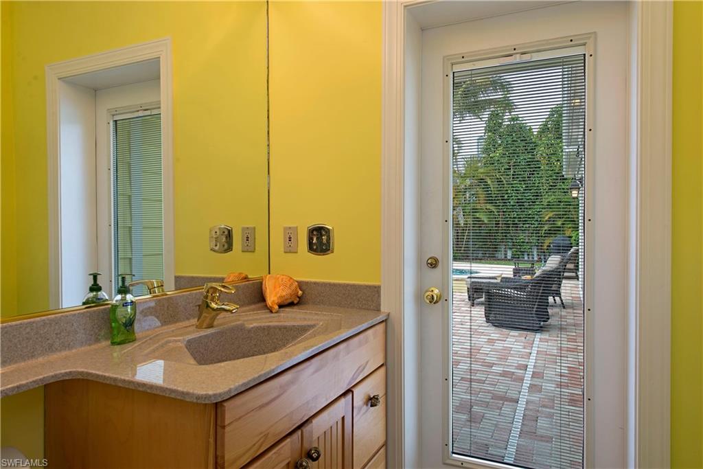 AQUALANE SHORES - Residential