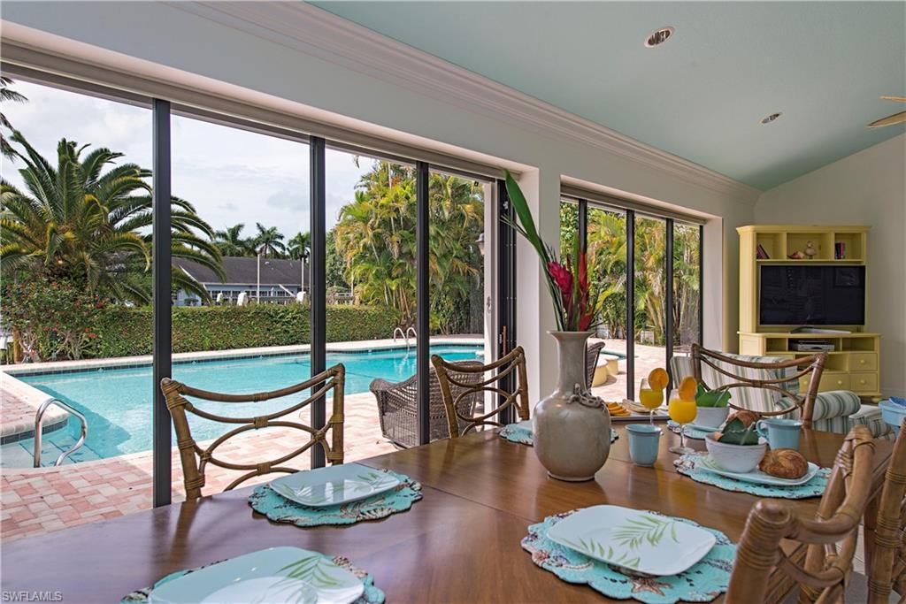 AQUALANE SHORES - Residential