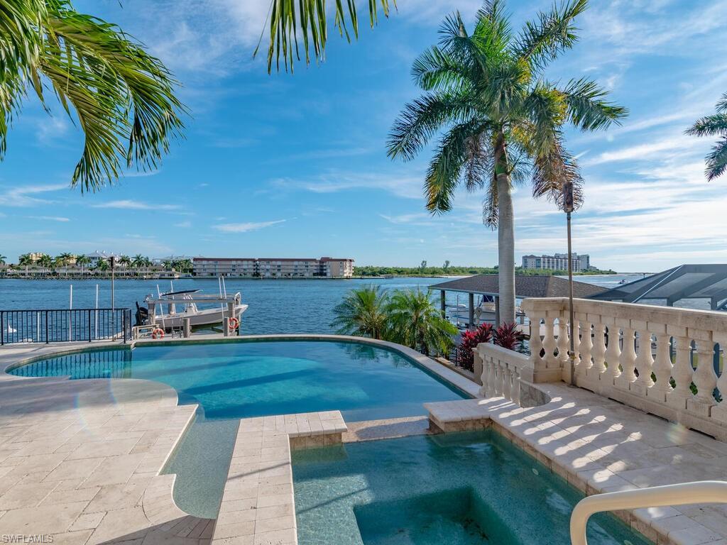 ISLES OF CAPRI - Residential