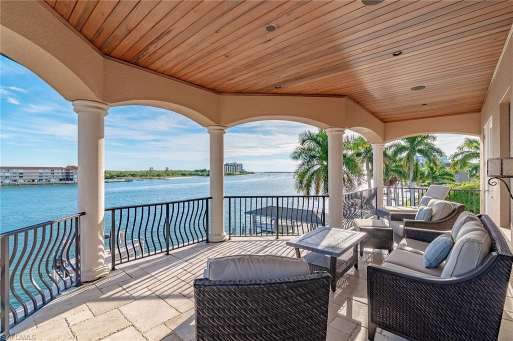 ISLES OF CAPRI - Residential