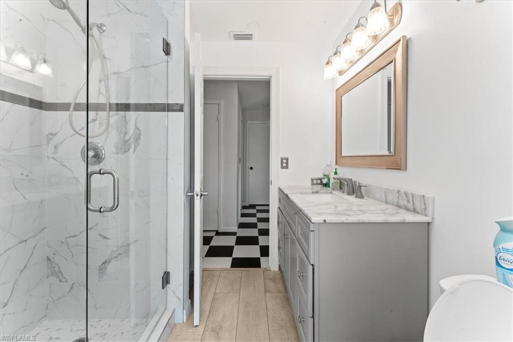 LAKEWOOD - Residential