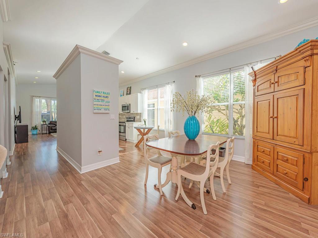 SATURNIA LAKES - Residential