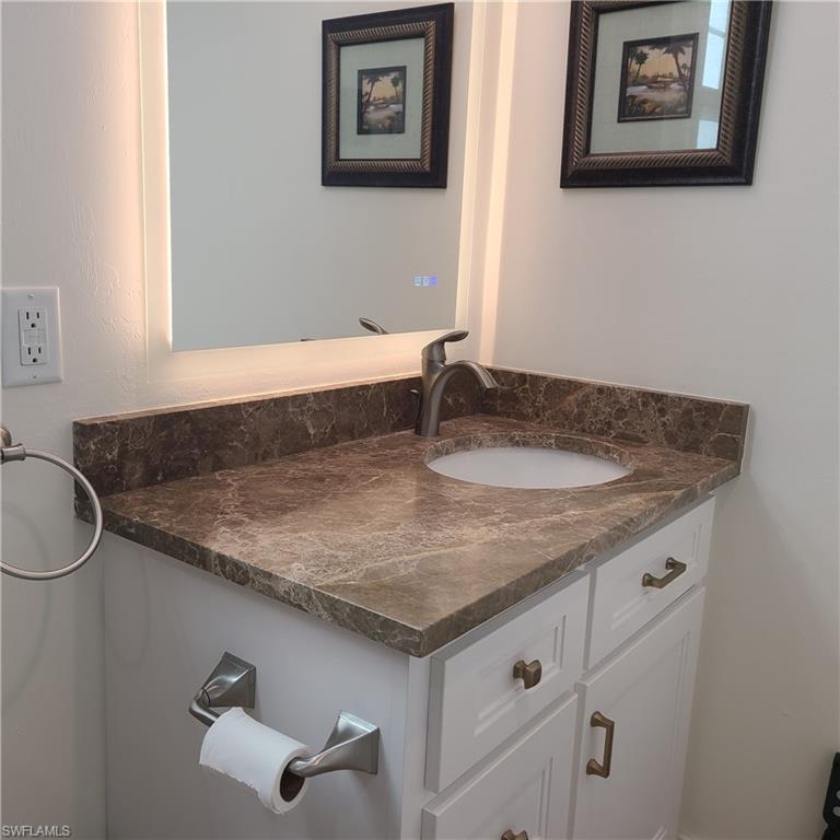 RIVERBEND MOTORCOACH RESORT - Land