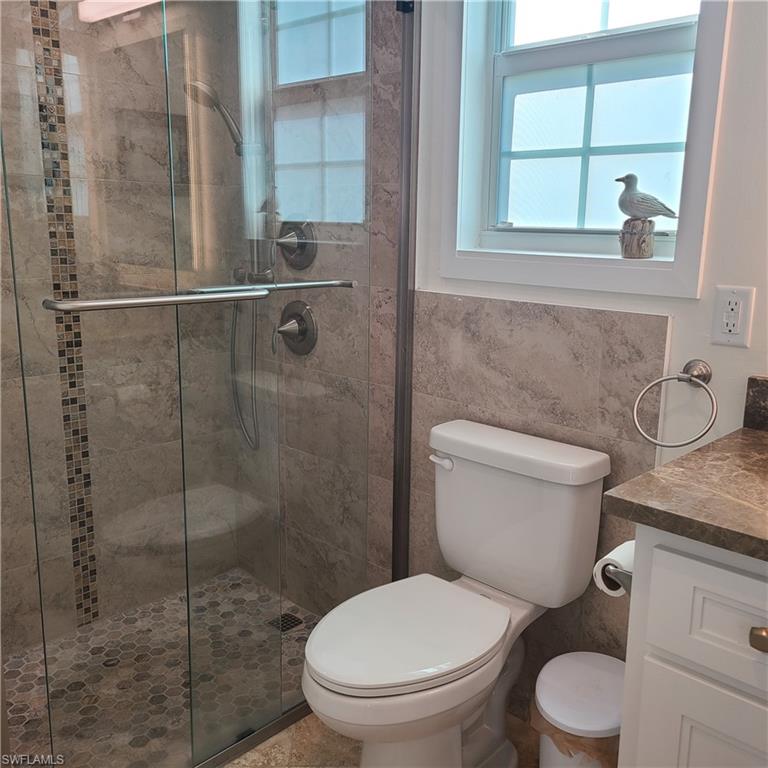 RIVERBEND MOTORCOACH RESORT - Land