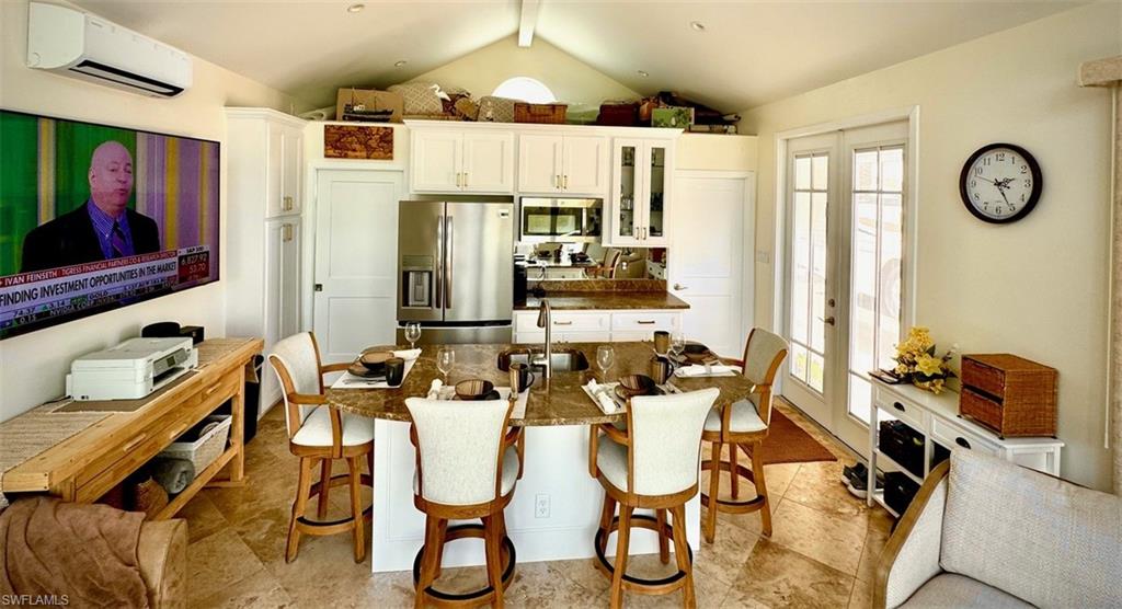 RIVERBEND MOTORCOACH RESORT - Land