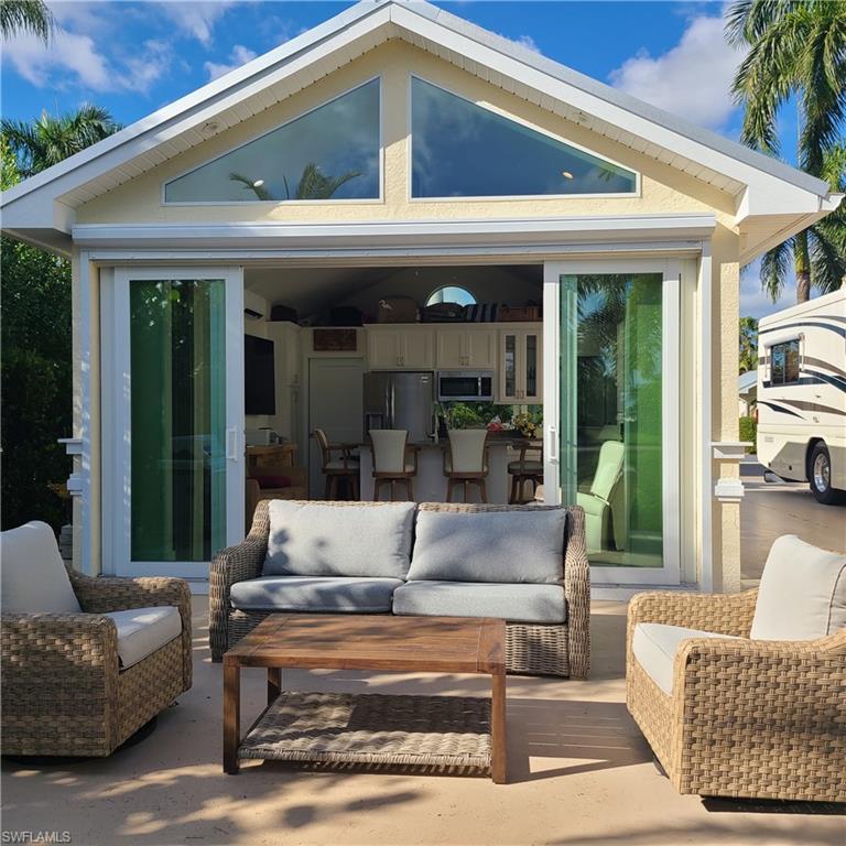 RIVERBEND MOTORCOACH RESORT - Land