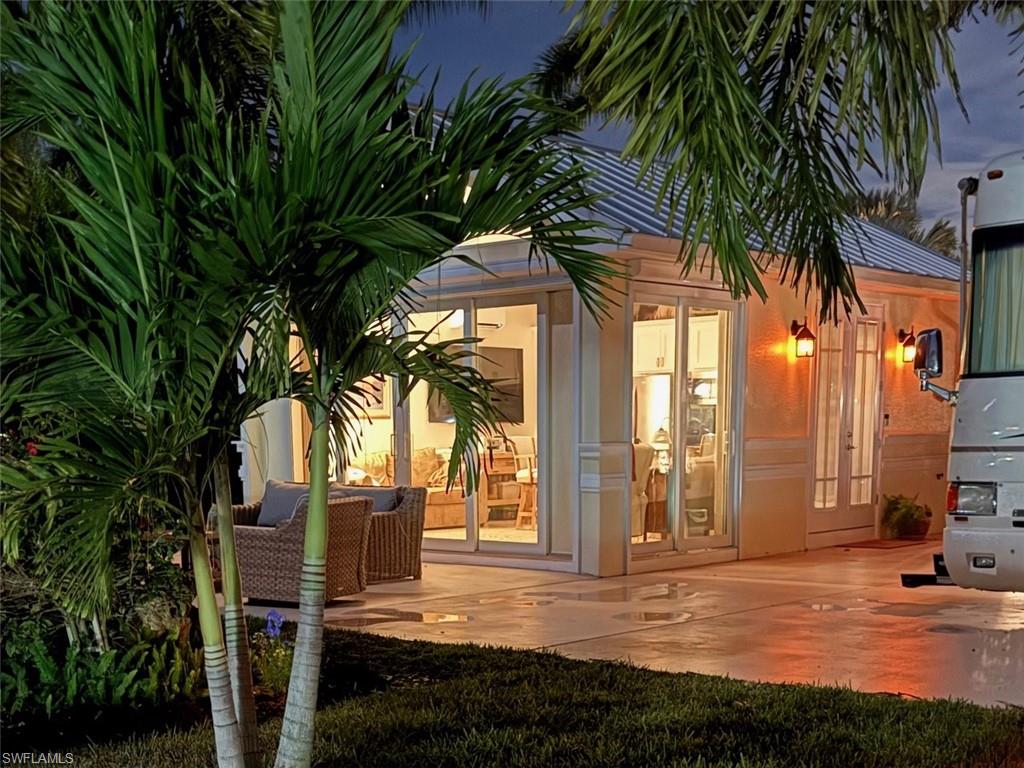 RIVERBEND MOTORCOACH RESORT - Land