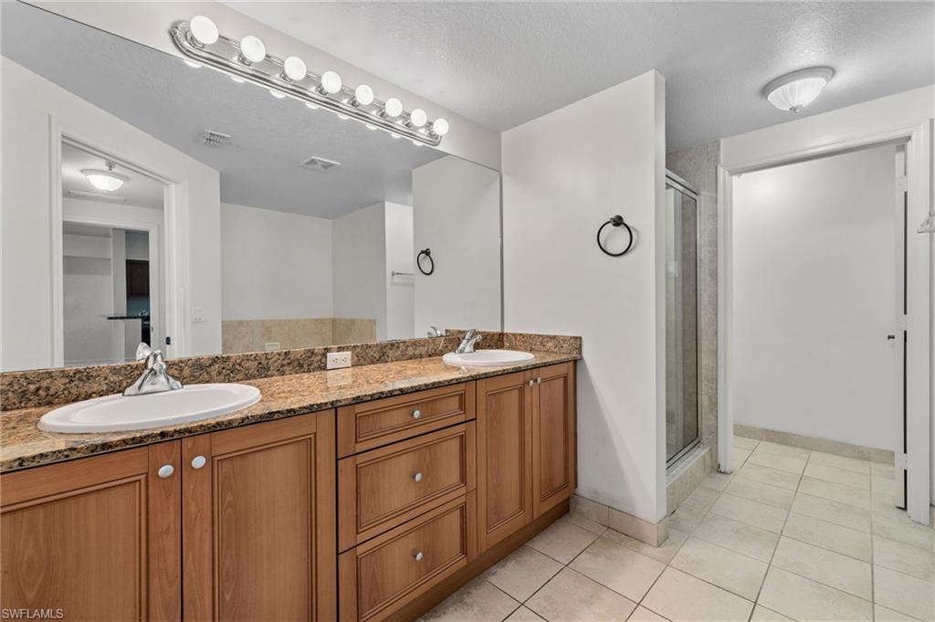 VILLAGIO - Residential