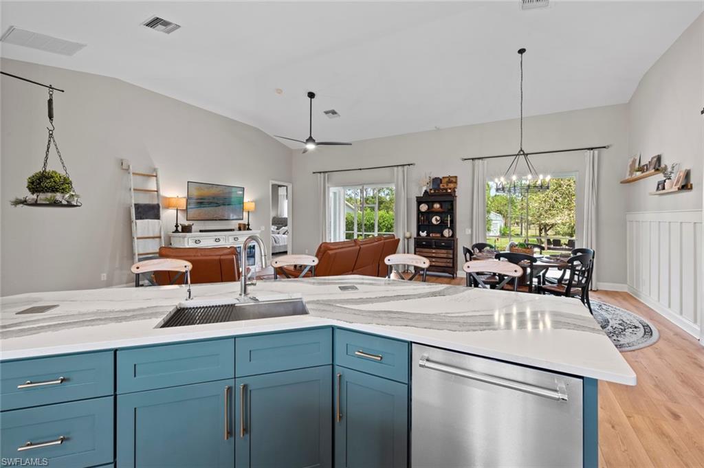 GOLDEN GATE ESTATES - Residential