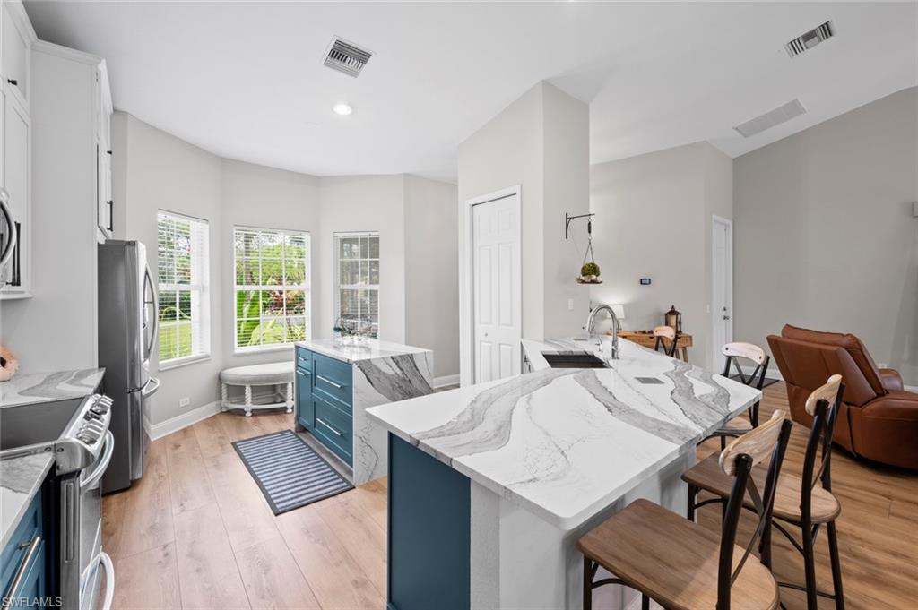 GOLDEN GATE ESTATES - Residential