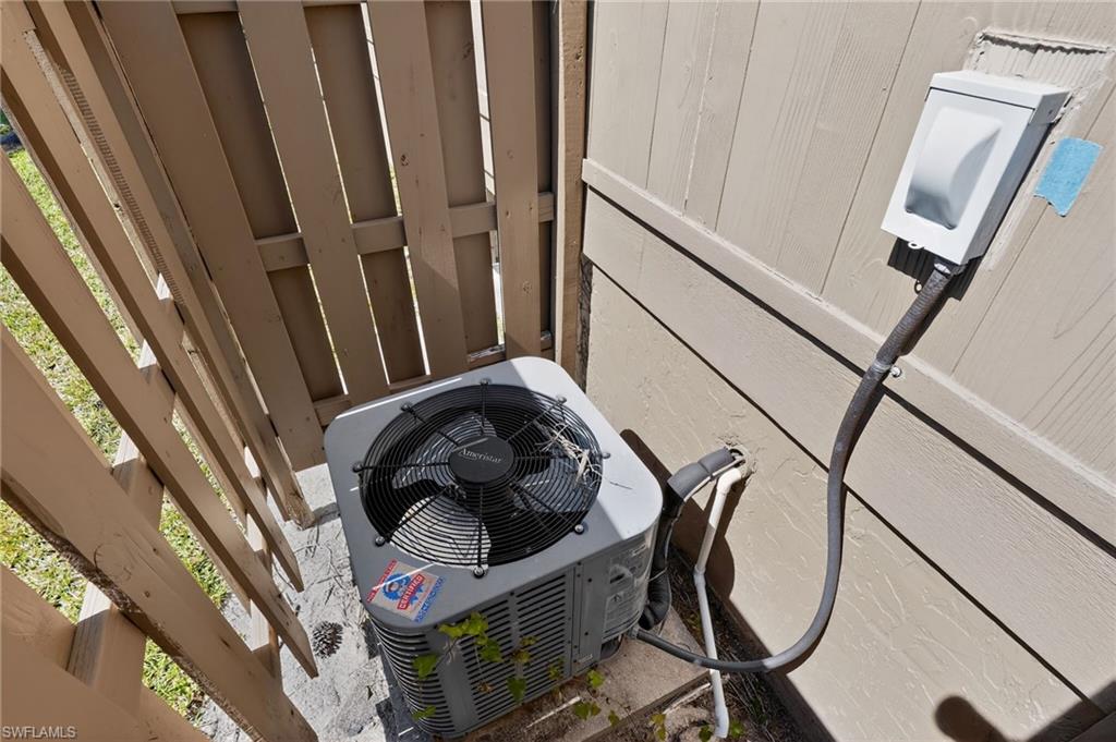 ISLAND PARK VILLAGE - Residential