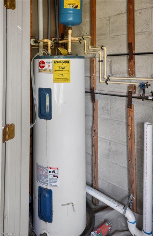 ISLAND PARK VILLAGE - Residential